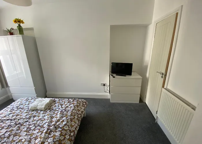 The Sunflower En-Suite Room