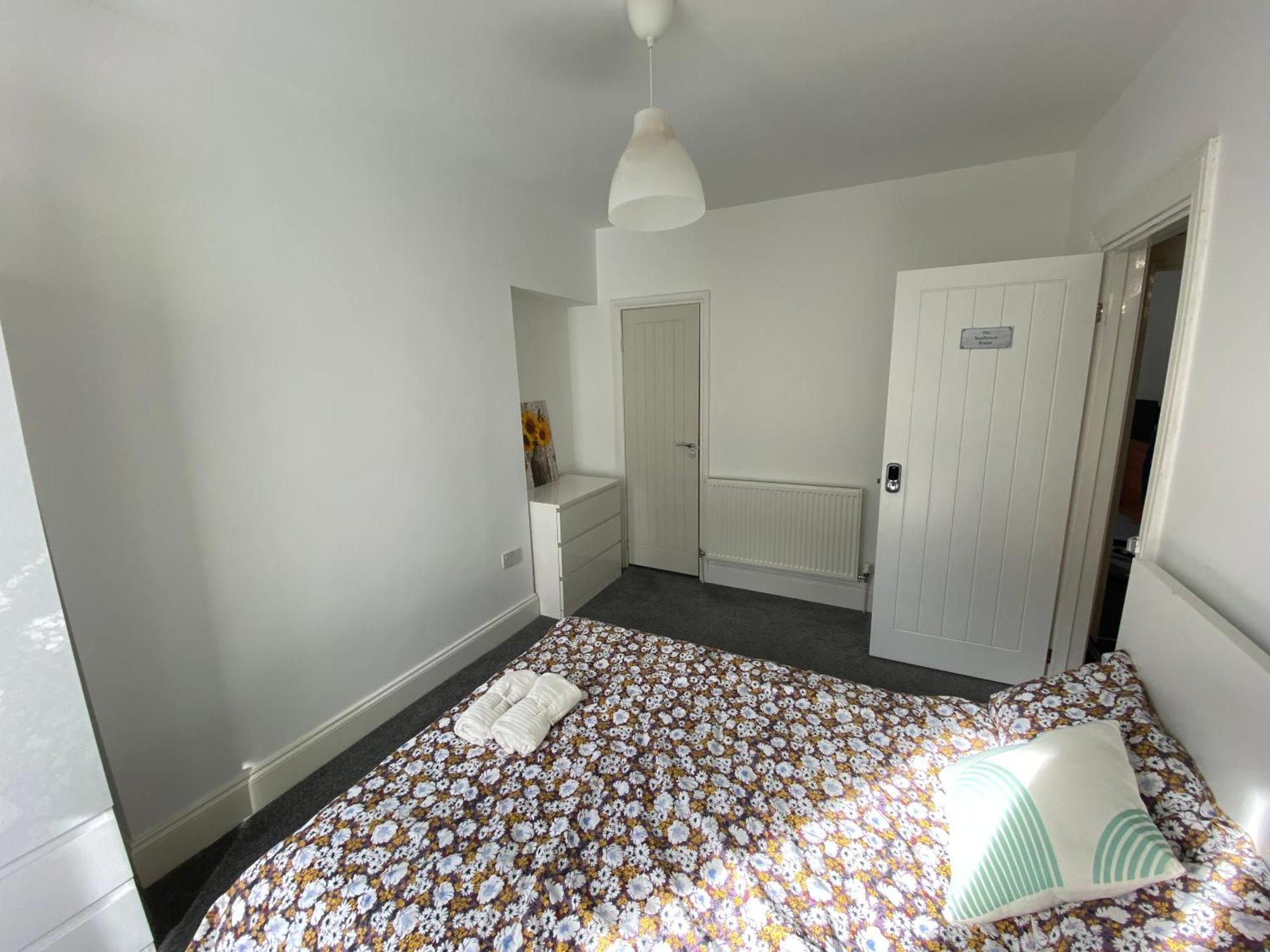 Homestay The Sunflower En-suite Plymouth